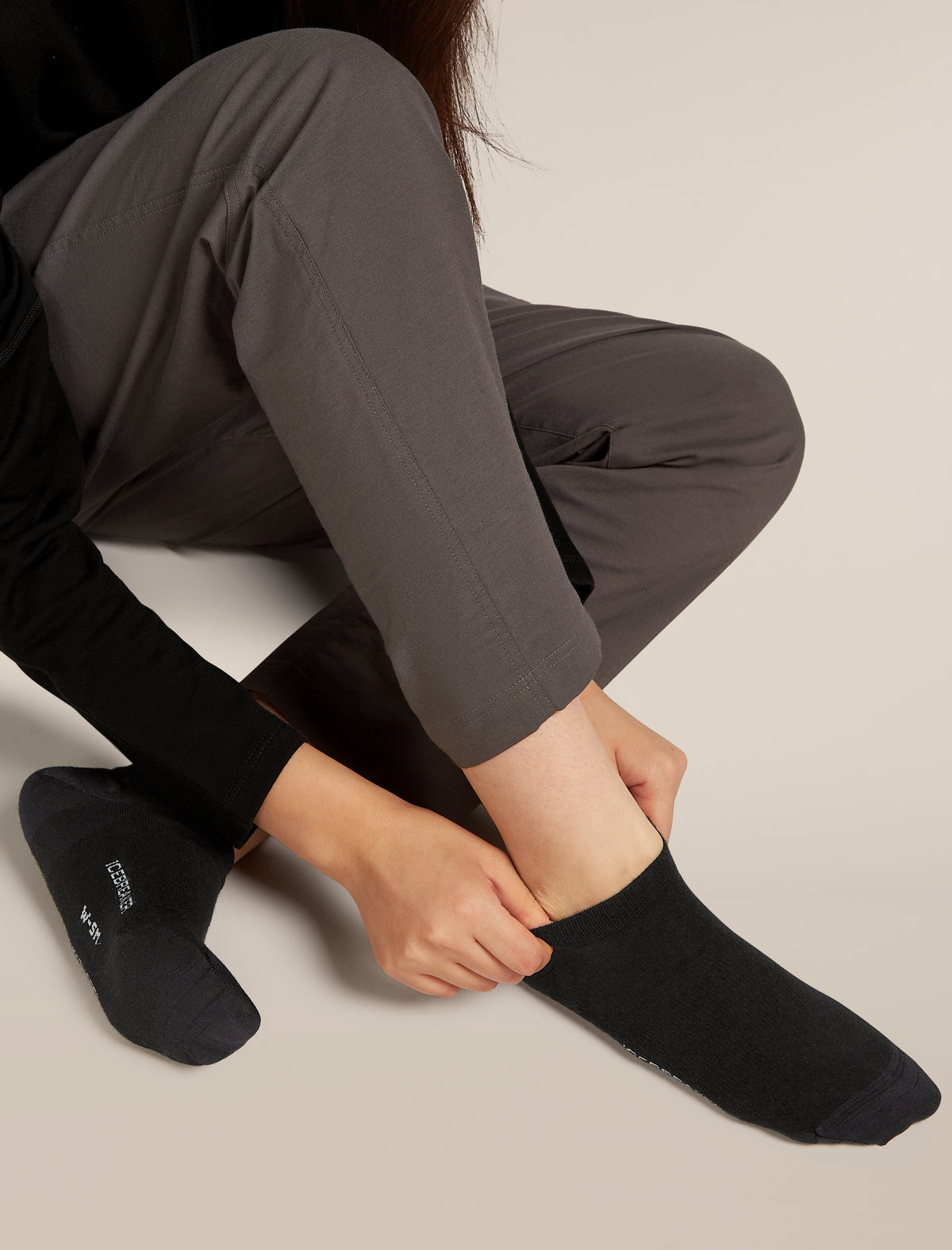 Women’s Merino Lifestyle Fine Gauge No Show Socks Black/Snow - 2