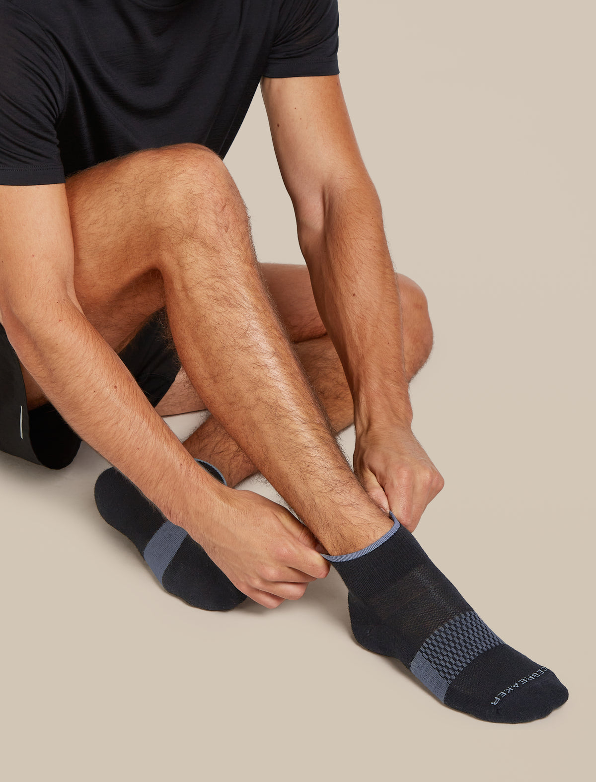 Men’s Merino Blend Run+ Ultralight Mini Socks Black/Graphite - 2