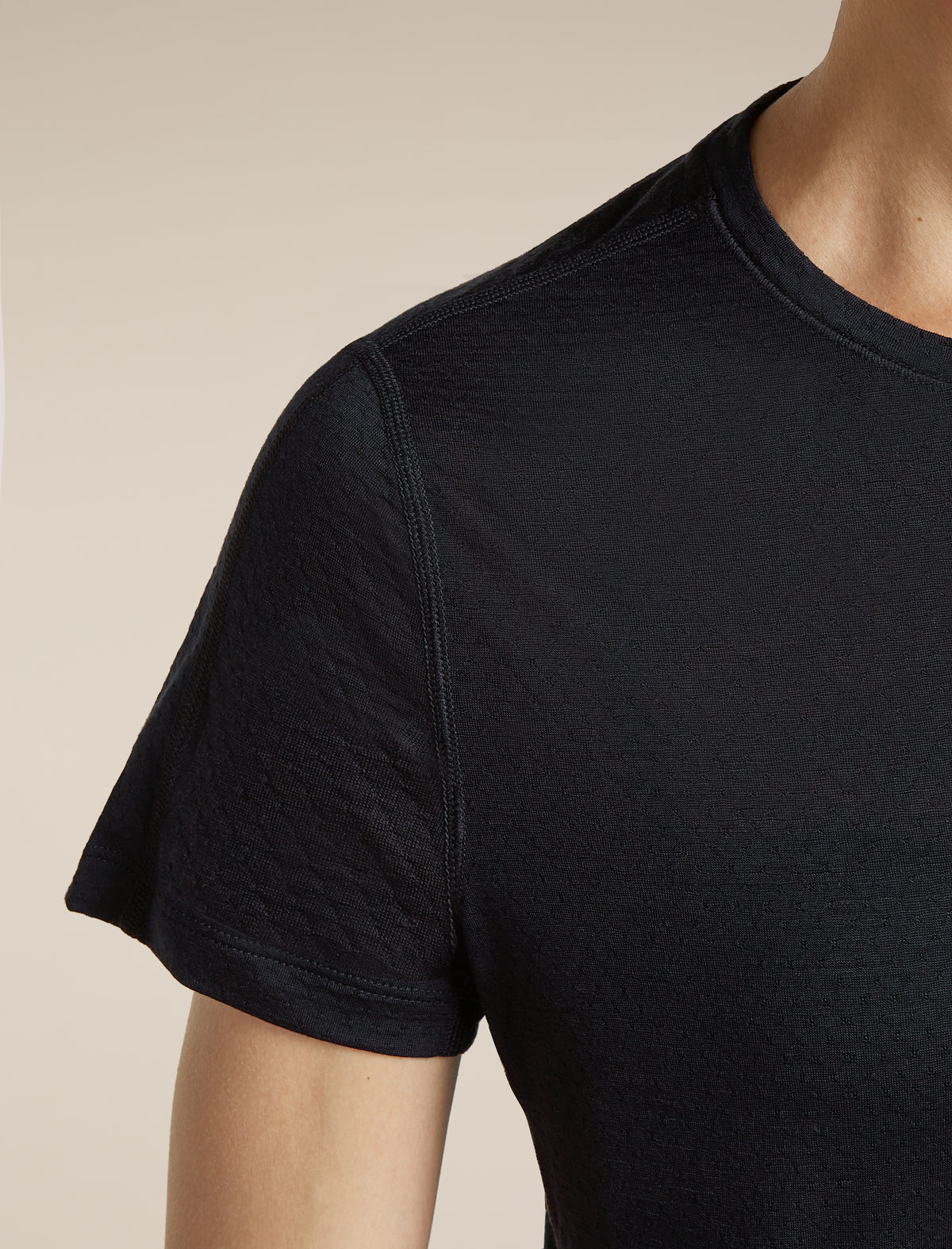 Women’s Merino Blend 125 Cool-Lite™ Speed Short Sleeve Slit Back T-Shirt Black - 10