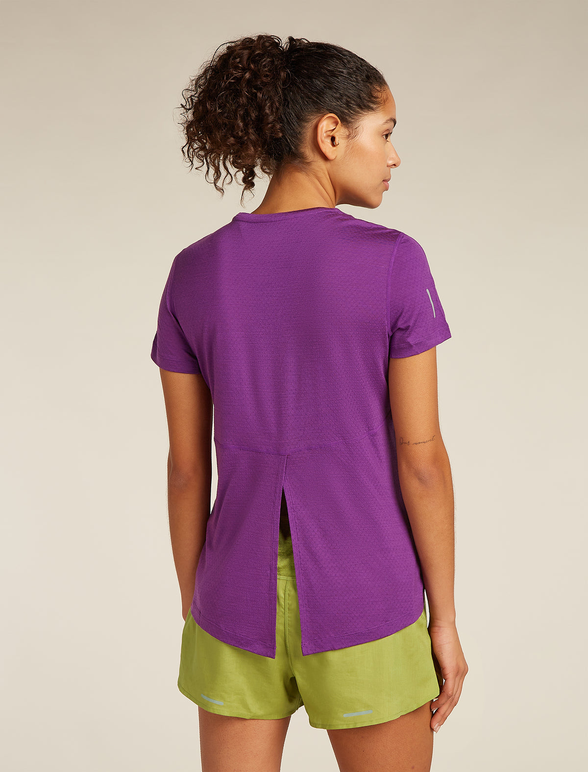 Women’s Merino Blend 125 Cool-Lite™ Speed Short Sleeve Slit Back T-Shirt Passion - 2
