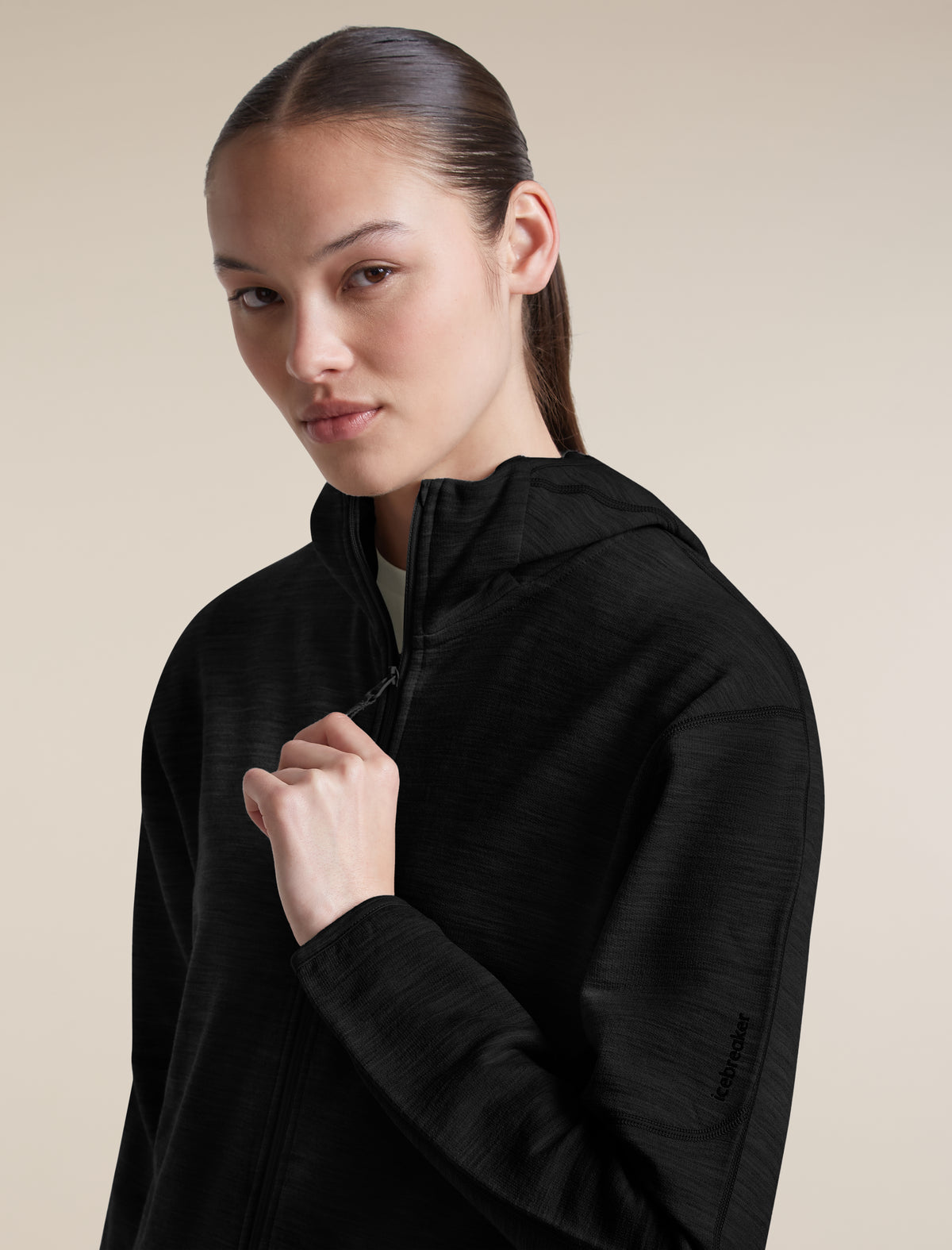 icebreaker-apac Women's Merino 360 RealFleece™ Elemental Long Sleeve Zip Hoodie Black Women - 12