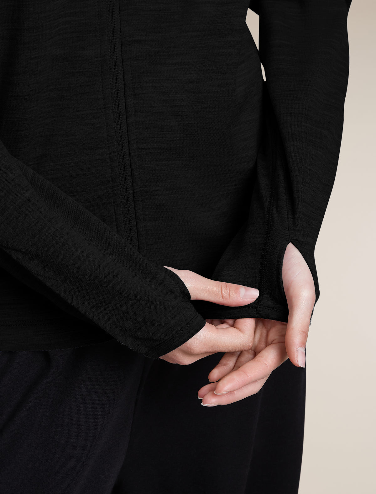 icebreaker-apac Women's Merino 360 RealFleece™ Elemental Long Sleeve Zip Hoodie Black Women - 9