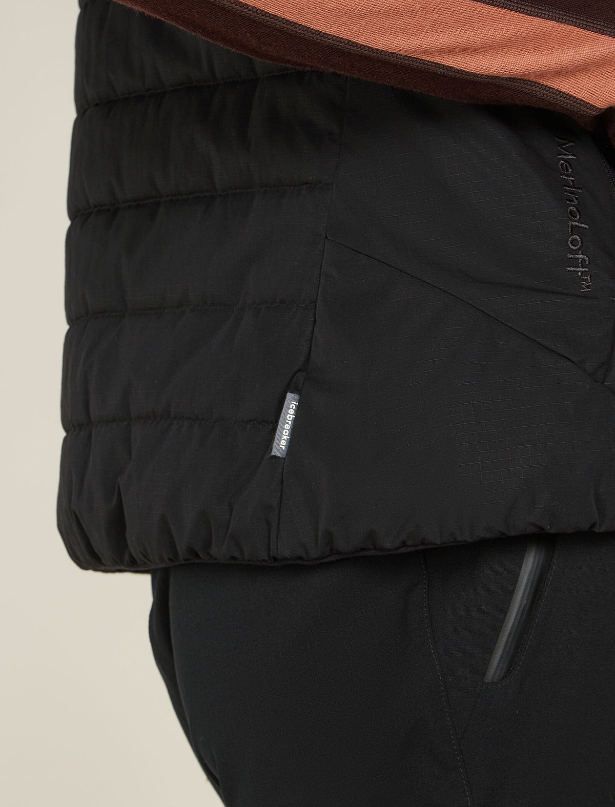 Women’s 1360 MerinoLoft™ Vest Black - 5