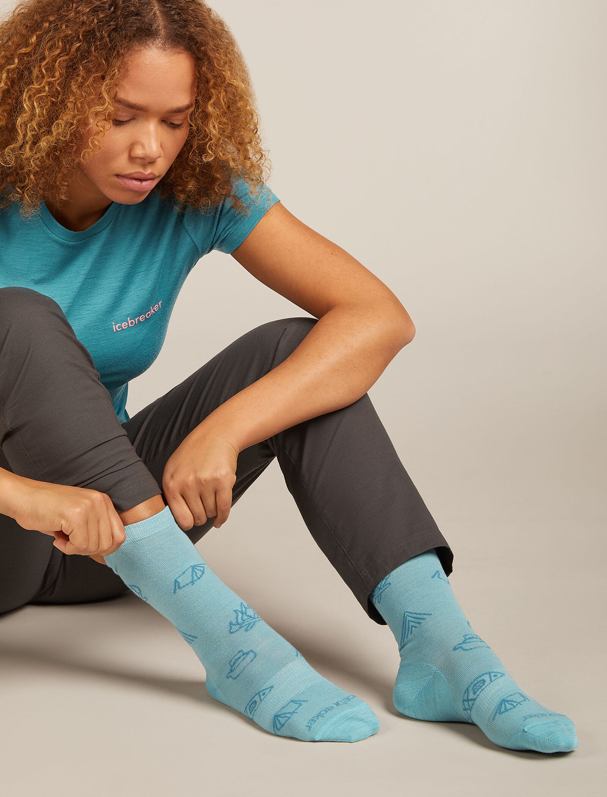 Women’s Merino Lifestyle Ultralight Crew Socks Camp Essential Hydro/Topaz - 2