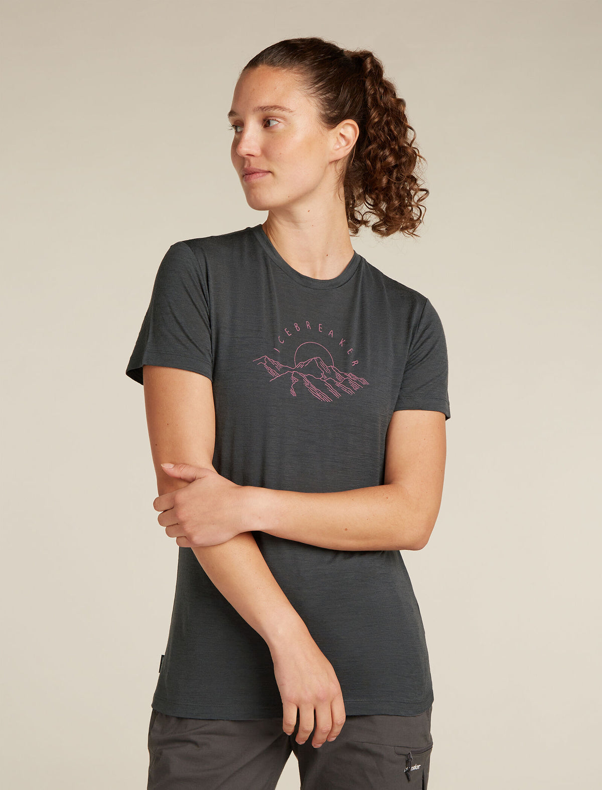 Women’s Merino 150 Tech Lite Short Sleeve T-Shirt Sunrise Summit Obsidian - 1