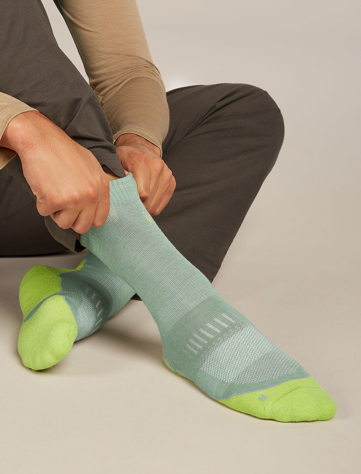 Men’s Merino Hike+ Light Crew Socks Seaglass/Peridot - 2
