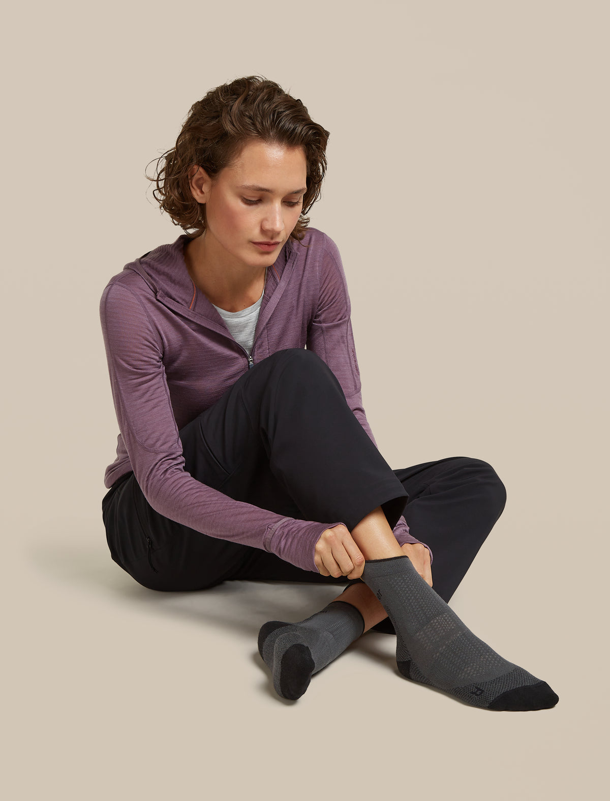 Women's Merino Hike+ Ultralight Socks Quarter Obsidian/black - 6