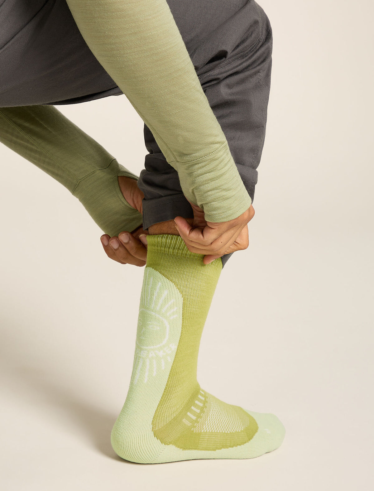 Men’s Merino Hike+ Light Crew Socks IB Solar Olive/ashen - 2