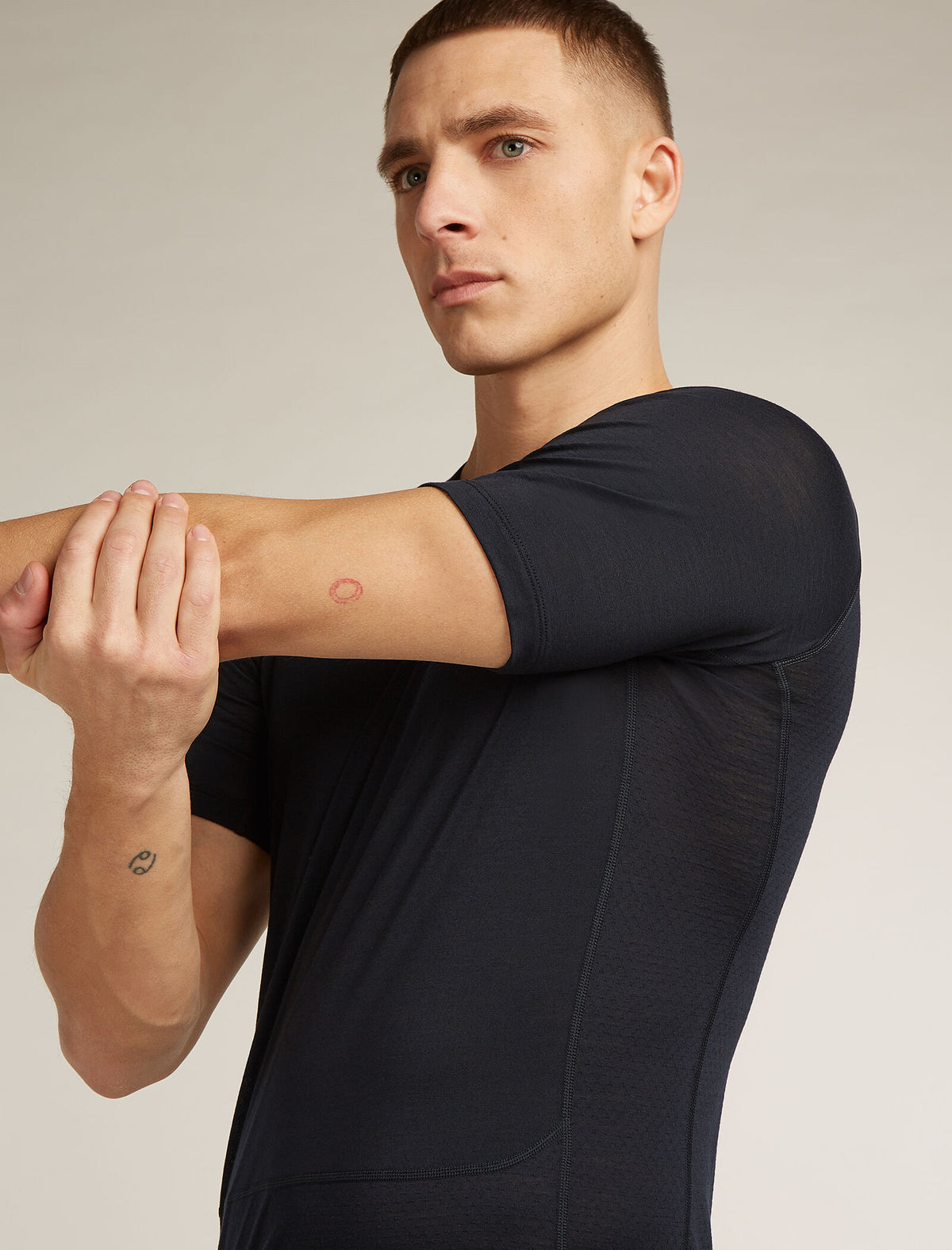 Men’s Merino Blend 125 ZoneKnit™ Short Sleeve Crewe Black - 6