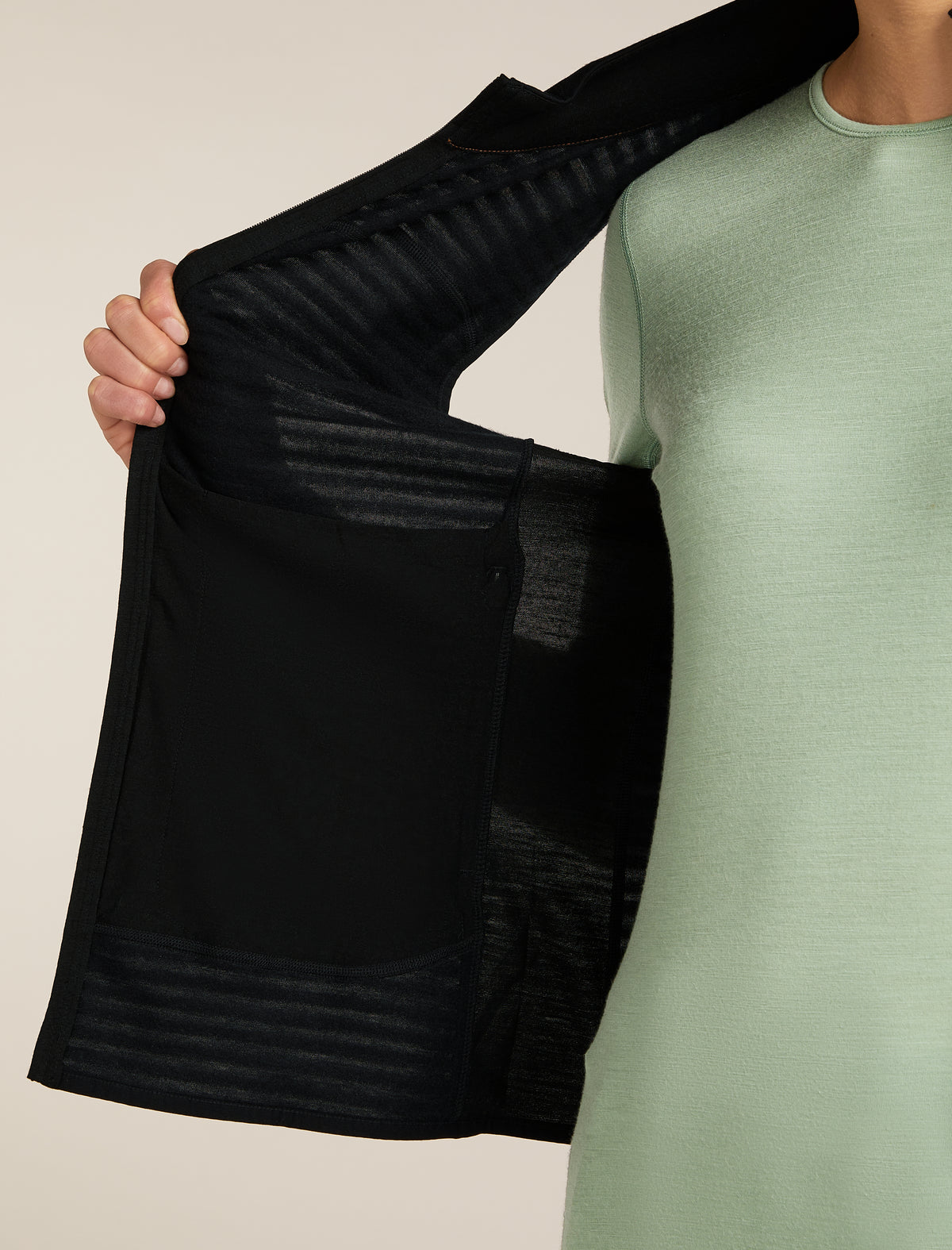 Women’s Merino Blend 300 RealFleece™ Descender Vest Black - 12