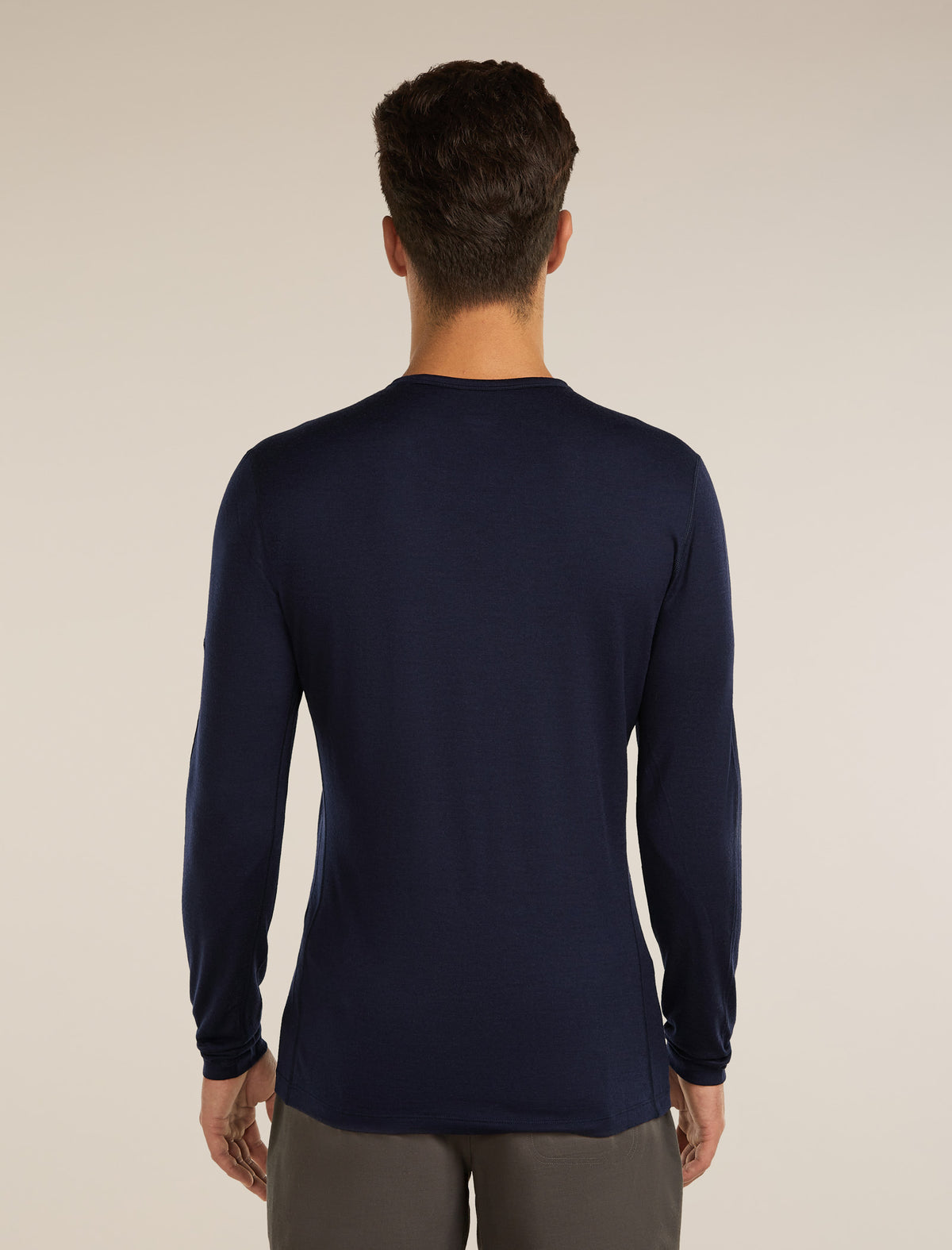 Men’s Merino 200 Oasis Long Sleeve Crewe Bear Tour Midnight Navy - 2