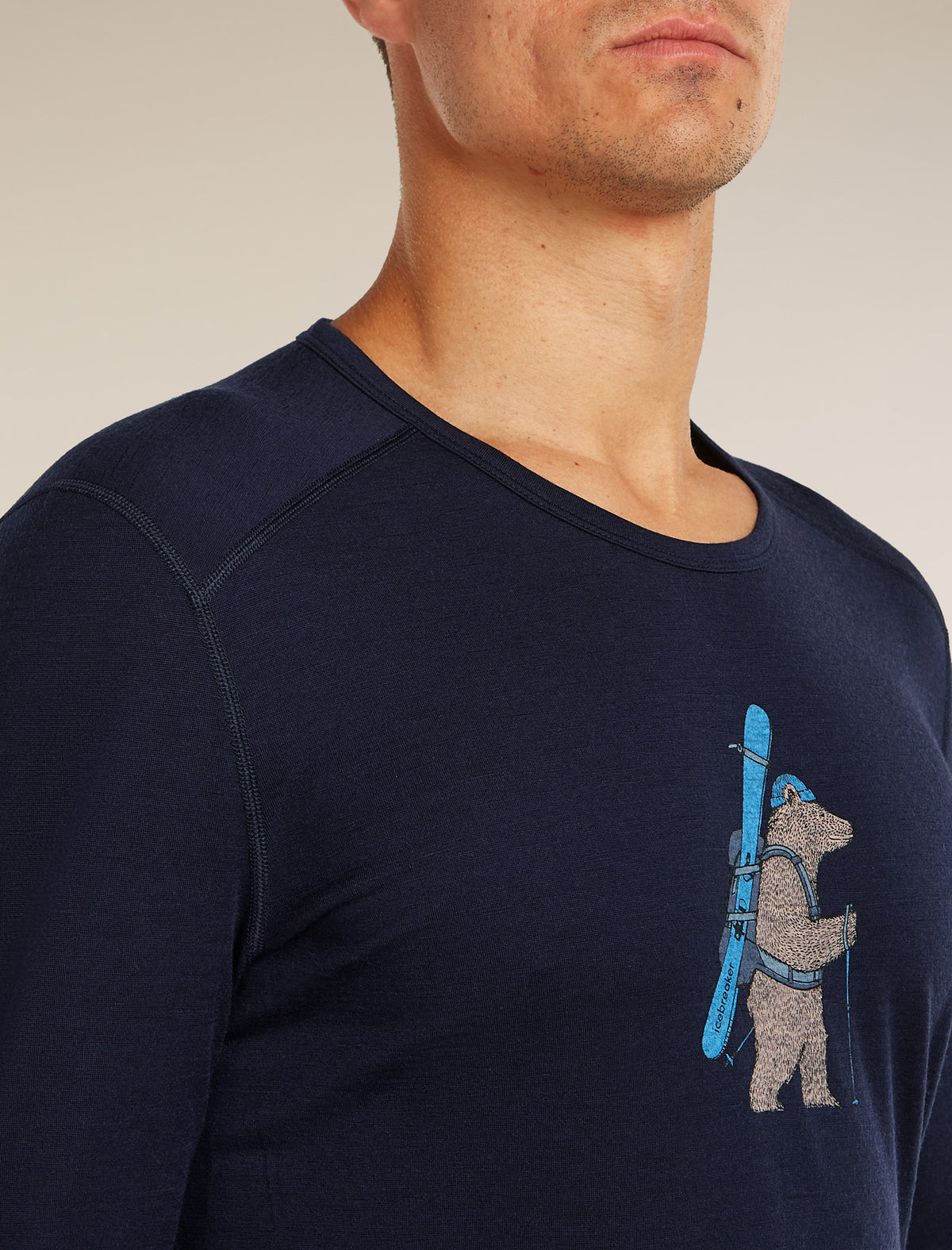 Men’s Merino 200 Oasis Long Sleeve Crewe Bear Tour Midnight Navy - 6