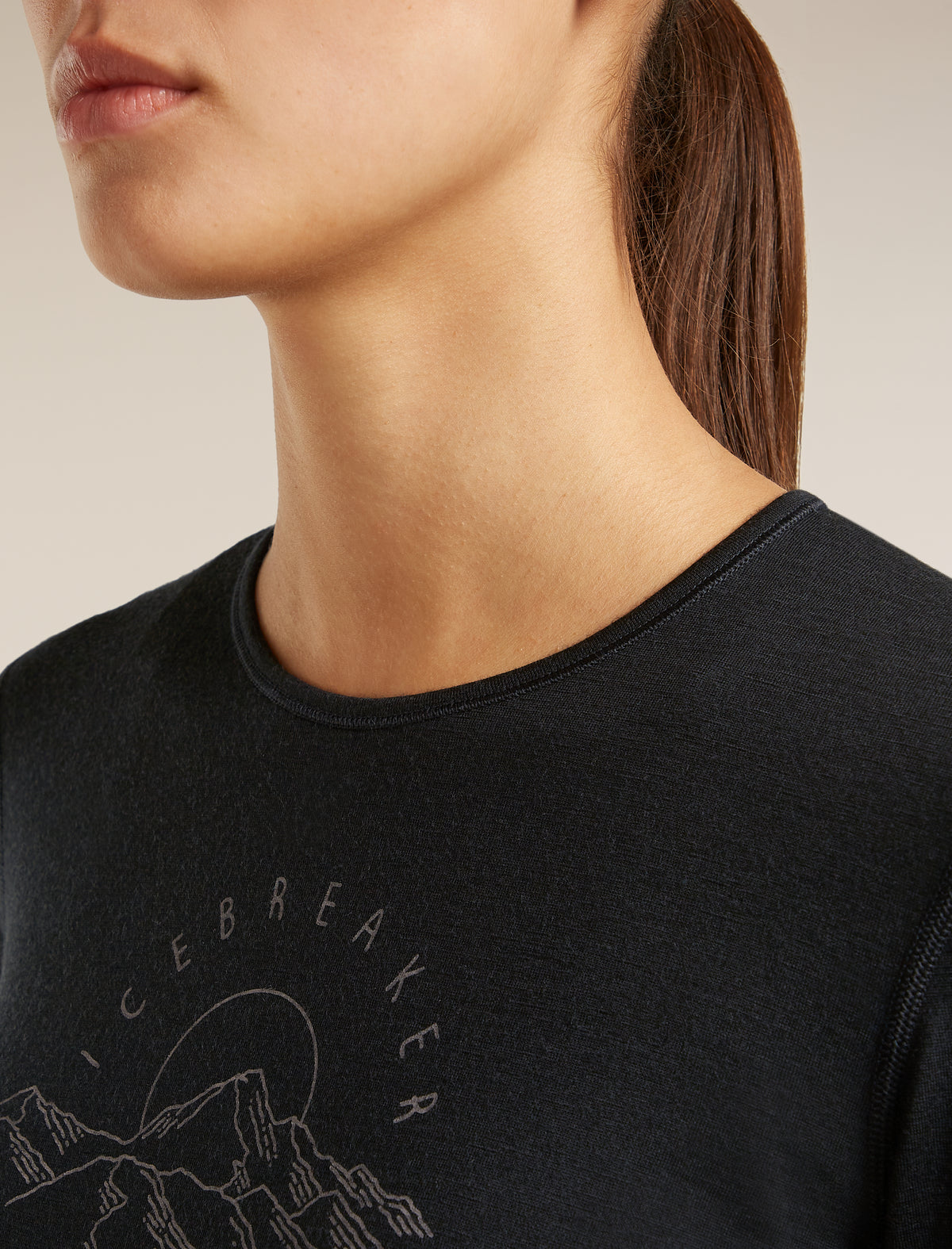 Women’s Merino 200 Oasis Long Sleeve Crewe Sunrise Summit Black - 7