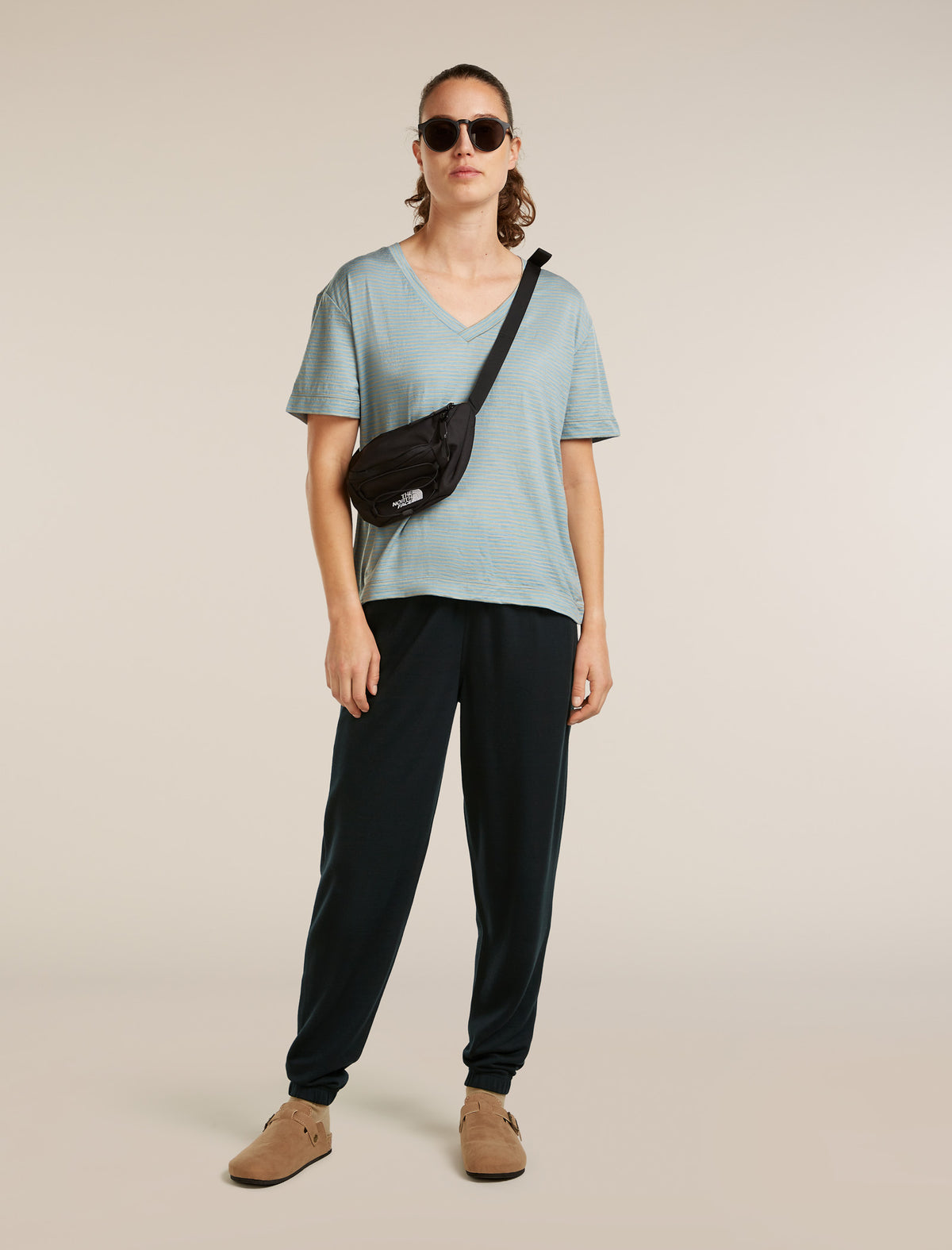 Women’s Merino 150 Tech Lite Short Sleeve Relaxed V Neck T-Shirt Flint Blue/Flagstone - 4