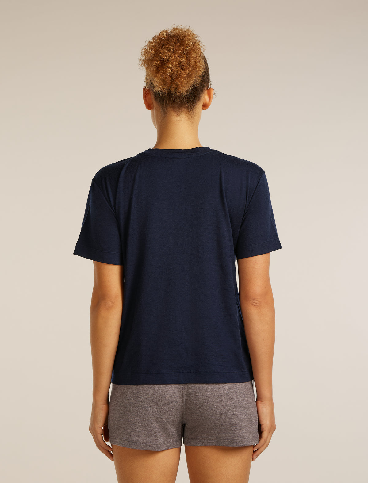 Women’s Merino 150 Tech Lite Short Sleeve Relaxed V Neck T-Shirt Midnight Navy - 2