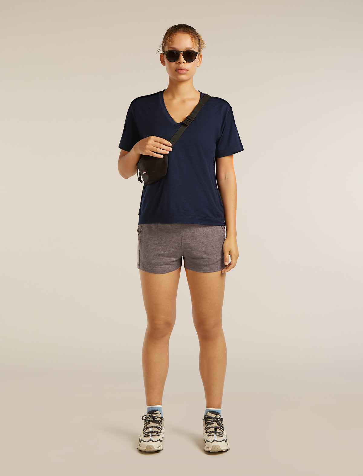 Women’s Merino 150 Tech Lite Short Sleeve Relaxed V Neck T-Shirt Midnight Navy - 4