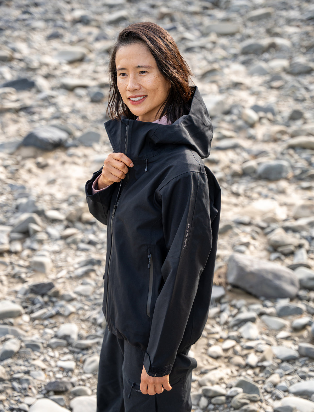 Women’s MerinoVent™ Trekker 3L Hooded Jacket Black - 2