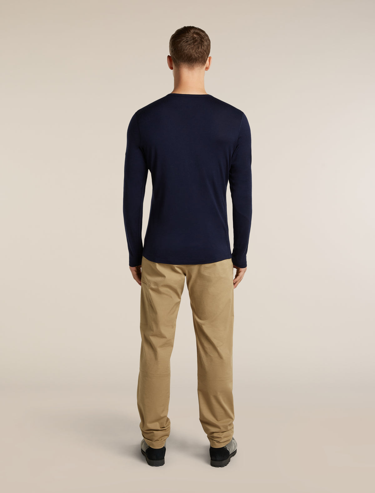 Men's Merino 200 Oasis Long Sleeve Crewe Skiing Yeti Midnight Navy - 4