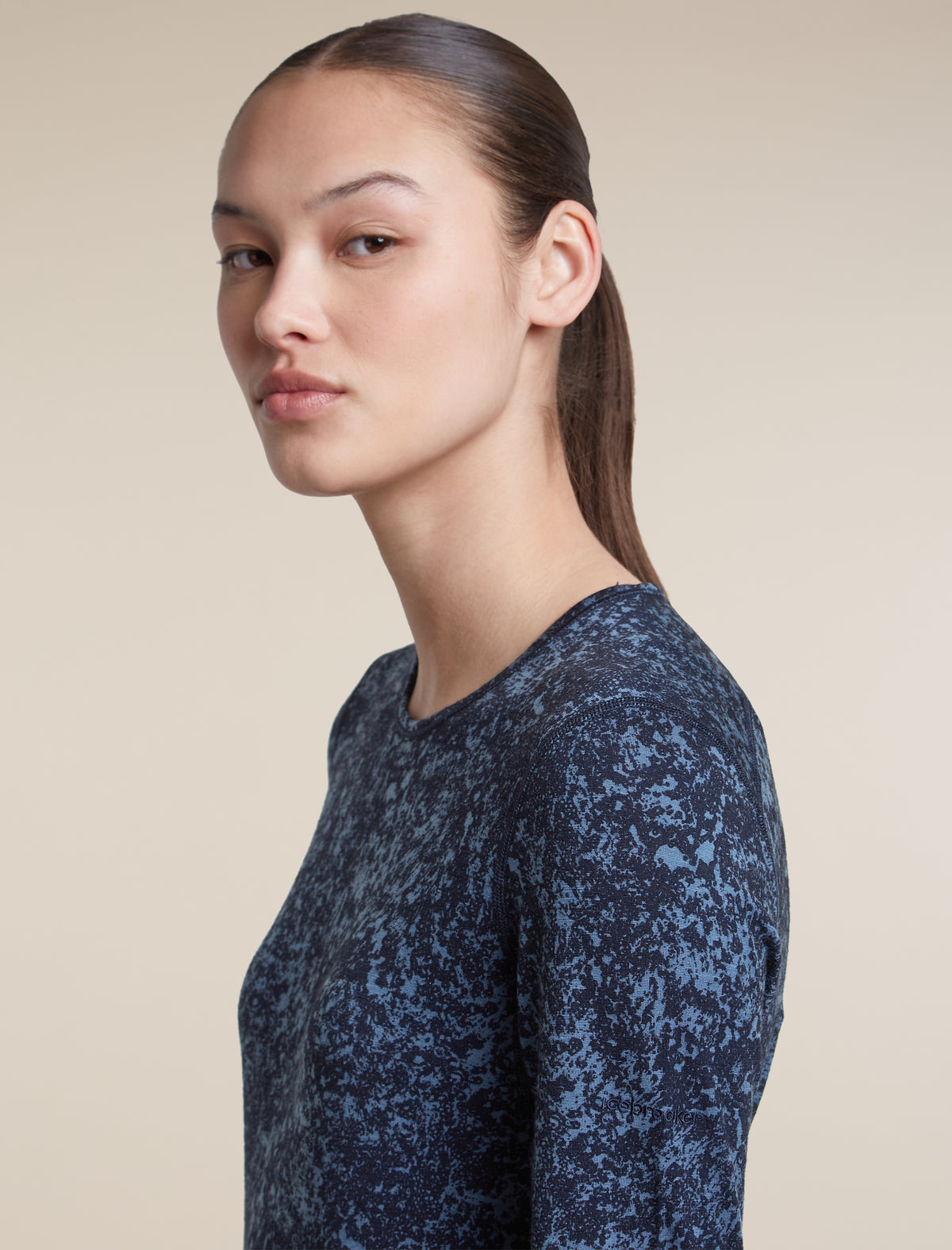 Women's Merino 200 Oasis Long Sleeve Crewe Moss Bloom AOP Midnight Navy/Dawn/Aop - 6