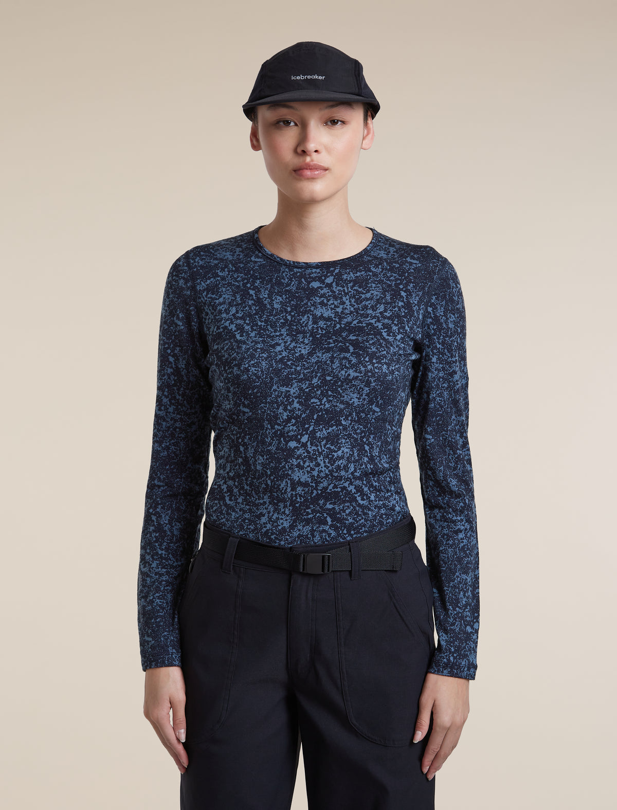 Women's Merino 200 Oasis Long Sleeve Crewe Moss Bloom AOP Midnight Navy/Dawn/Aop - 5