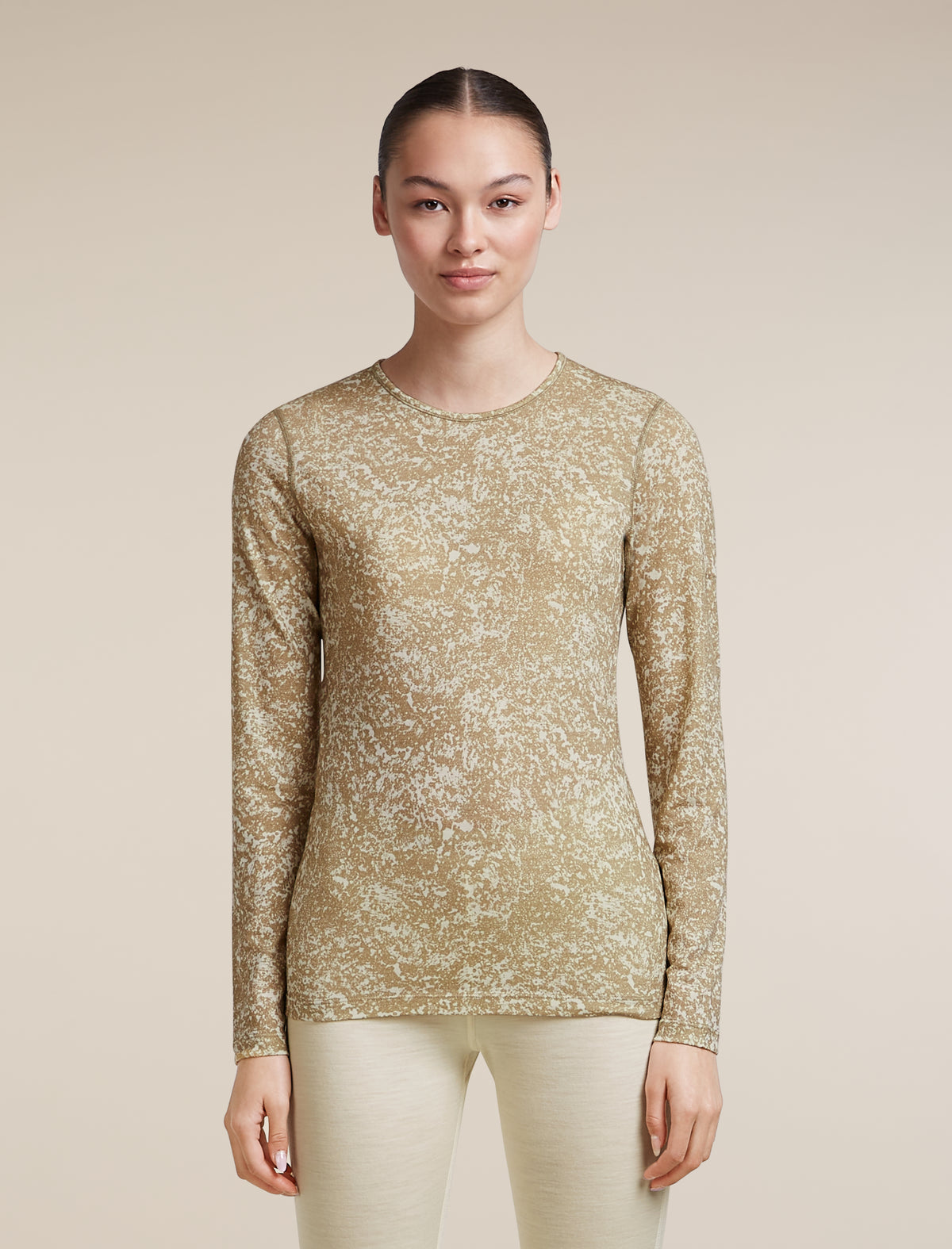Women's Merino 200 Oasis Long Sleeve Crewe Moss Bloom AOP Cumin/Undyed/Aop - 1