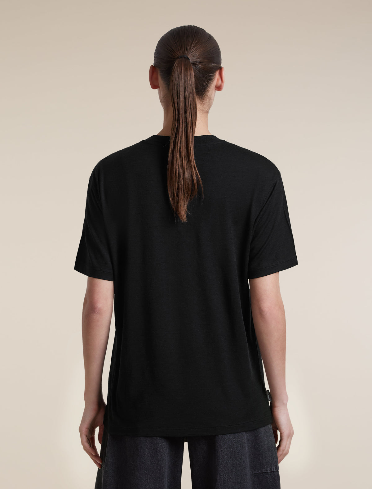 Women's Merino 150 Tech Lite Short Sleeve Relaxed T Shirt icebreaker Heritage Black - 2