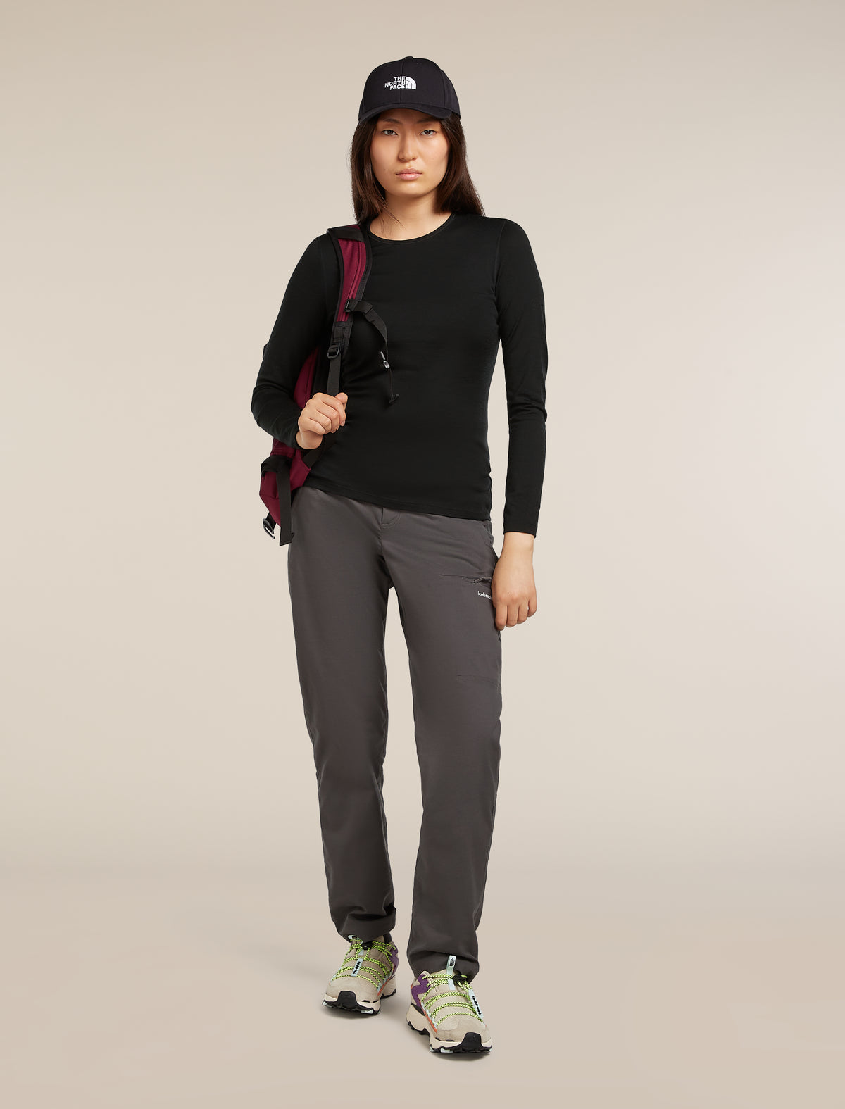 Women’s Merino 200 Oasis Long Sleeve Crew Thermal Top Black - 4