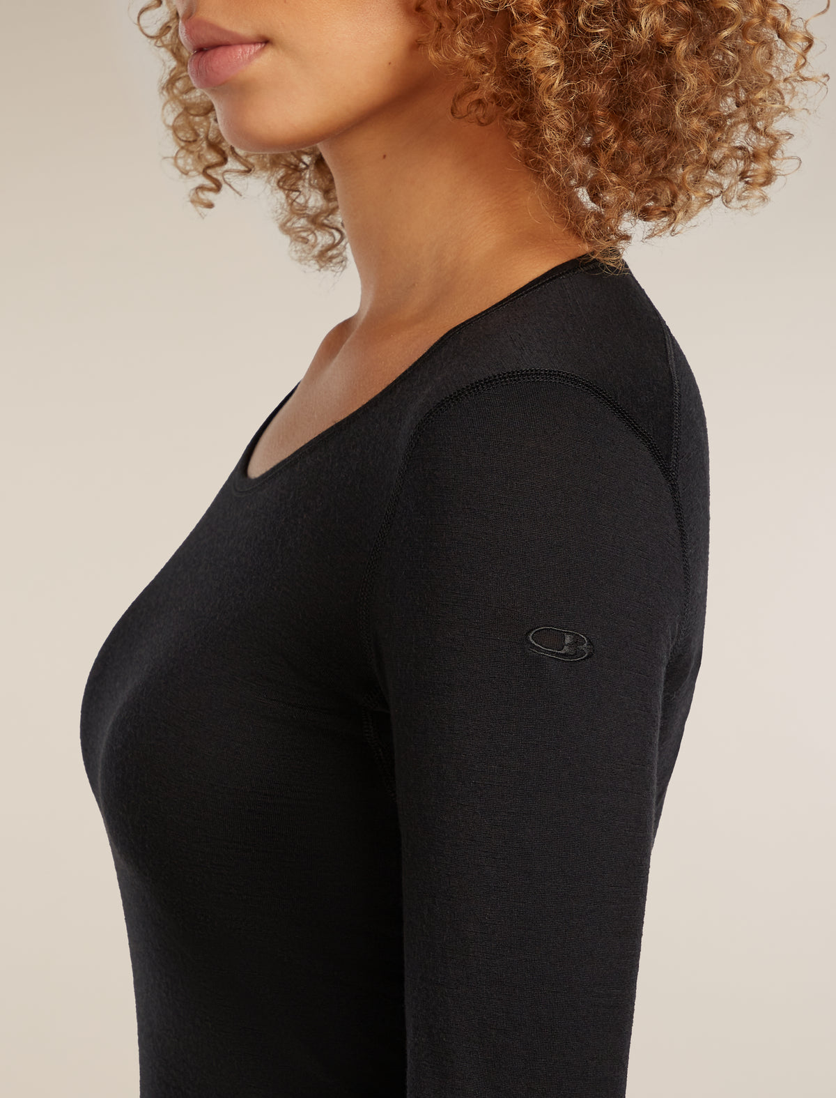 Women’s Merino 200 Oasis Long Sleeve Scoop Thermal Top Black - 6