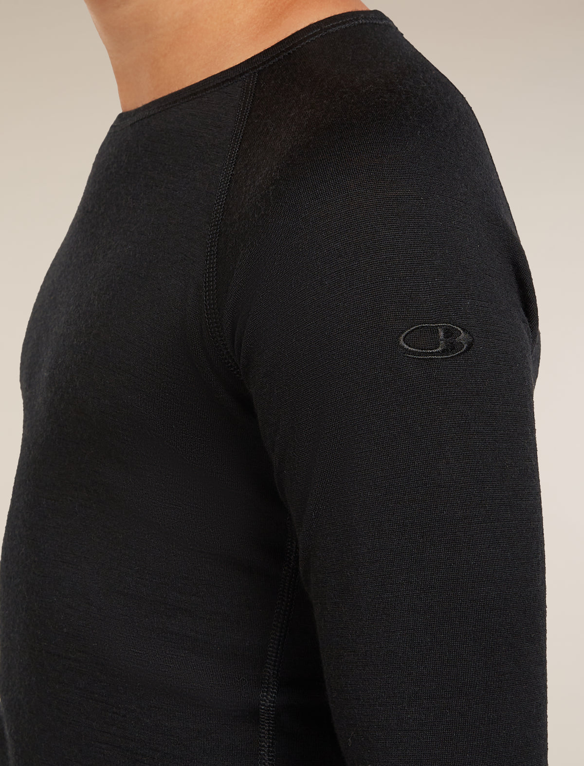 Merino 200 Oasis Long Sleeve Crew Thermal Top Black - 9