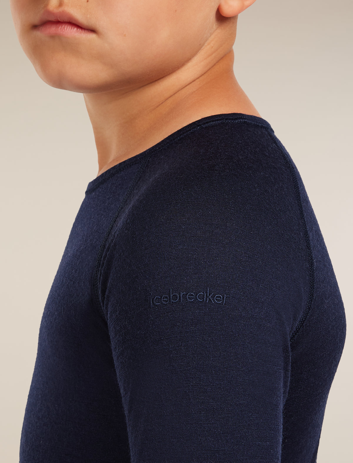 Merino 200 Oasis Long Sleeve Crew Thermal Top Glacier - 12