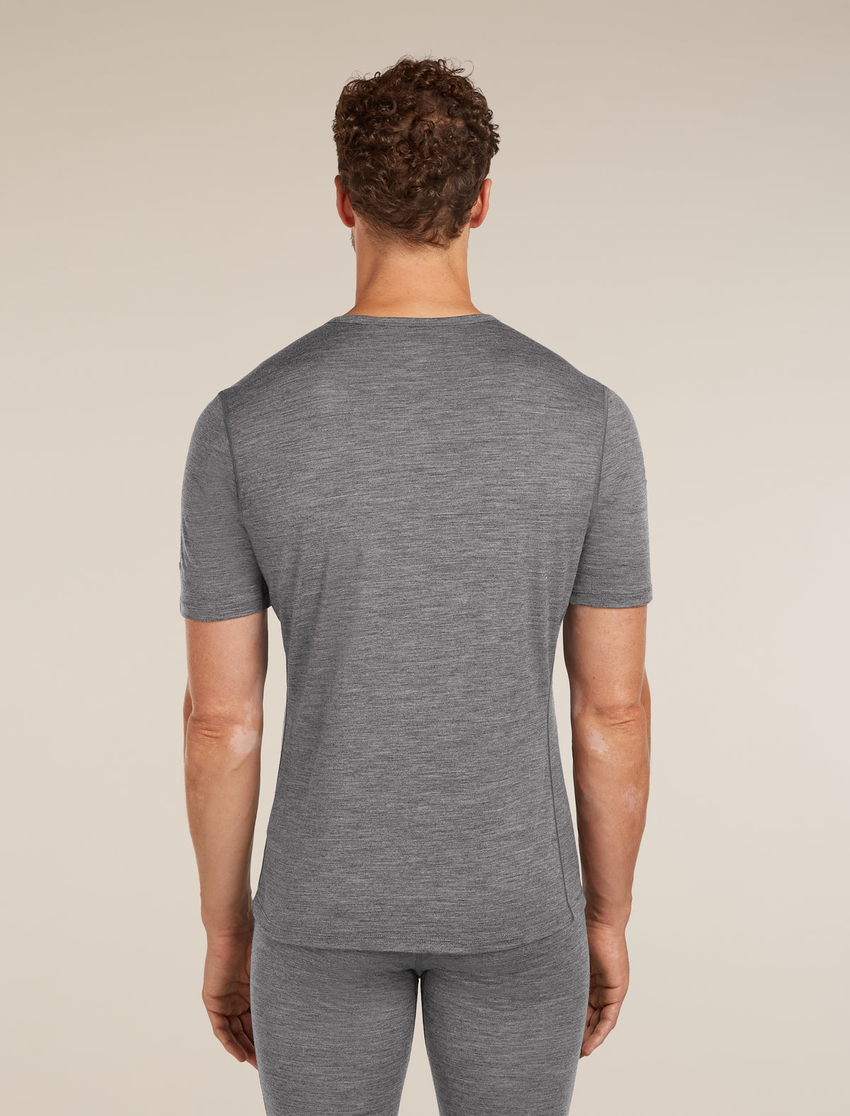 Men’s Merino 200 Oasis Short Sleeve Crew Thermal Top Gritstone Heather - 3